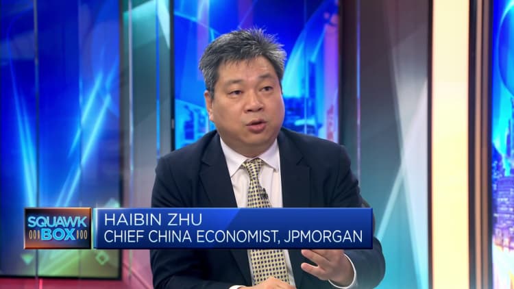 China's deflation risk 'is real,' JPMorgan economist says