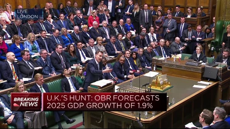 UK finance minister outlines economic outlook in Spring Budget