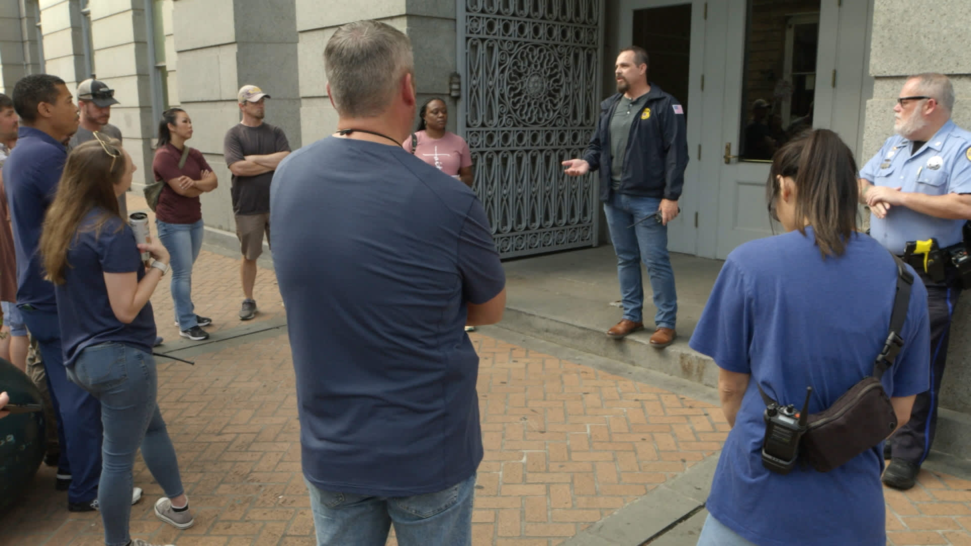 Assistant Special Agent in Charge Scott Robles of Homeland Security Investigations addresses a team of undercover agents in New Orleans, July 17, 2023.