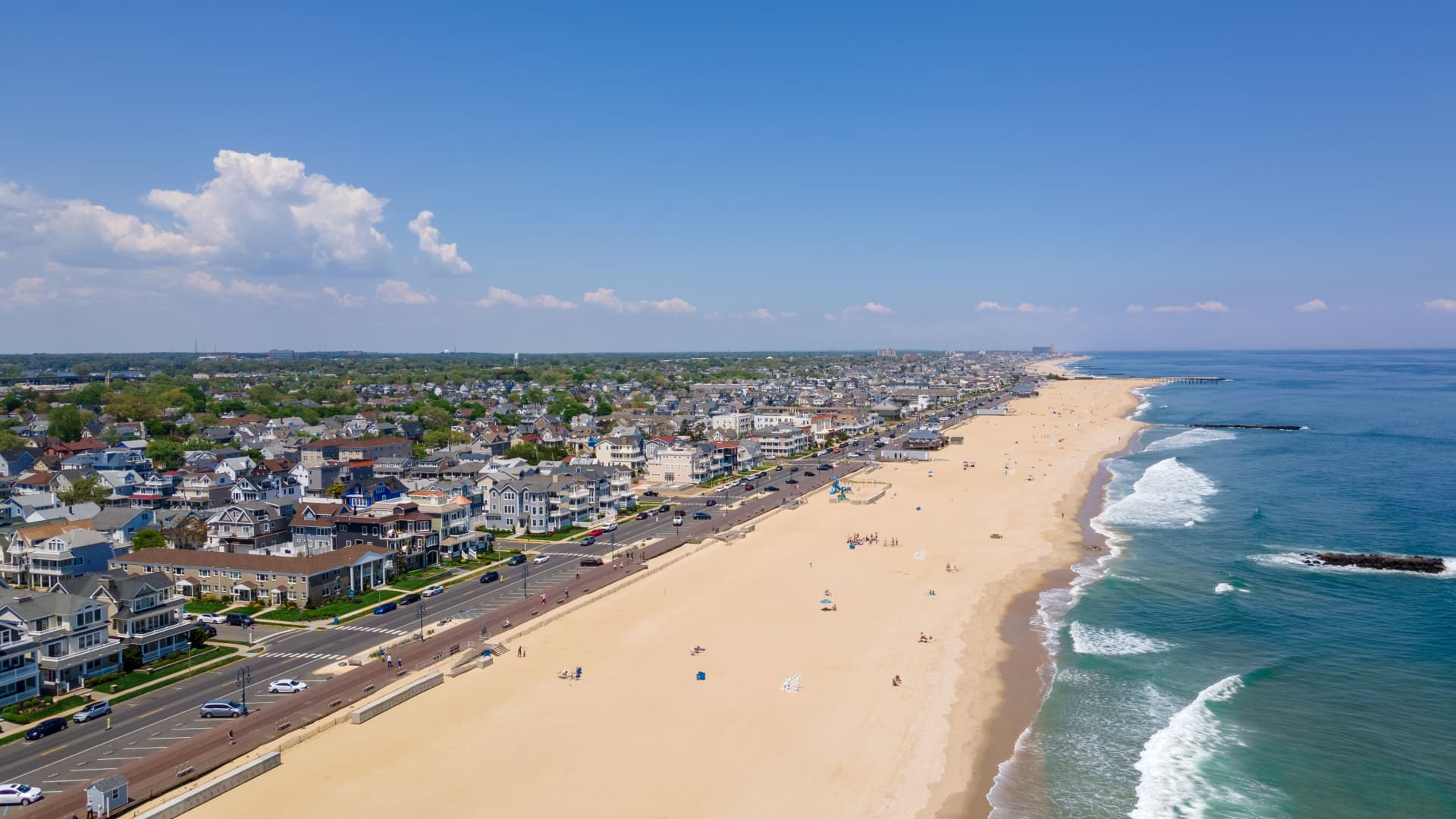 New Jersey ranked as the No. 2 state with the highest average monthly mortgage, according to doxo.