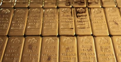 Gold firms on boosted rate cut bets as traders brace for inflation data