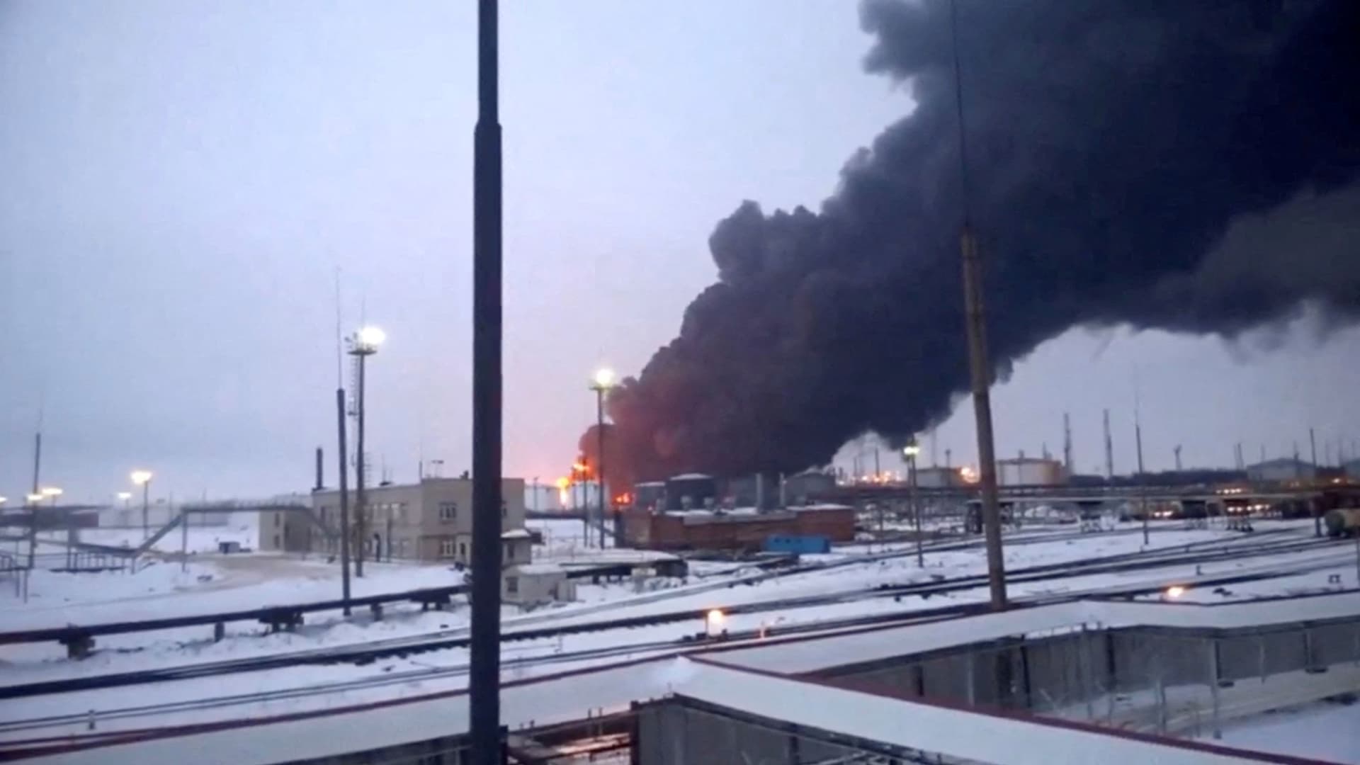 Oil prices jump after Ukraine strikes Russian oil refineries