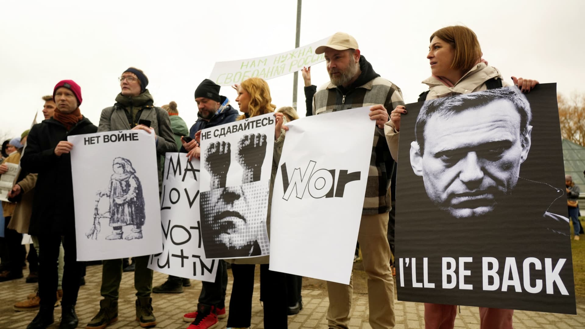 Late Russian opposition leader Alexei Navalny's supporters stage a protest at the front of the Russian Embassy in Riga, Latvia, March 17, 2024.