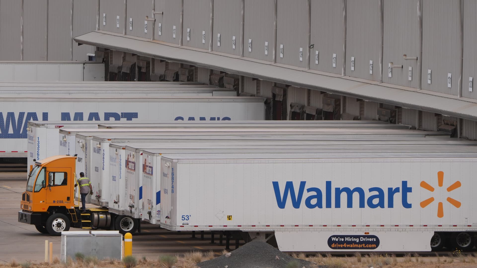 How Walmart, Target and the White House are tracking consumer demand and inflation in real time