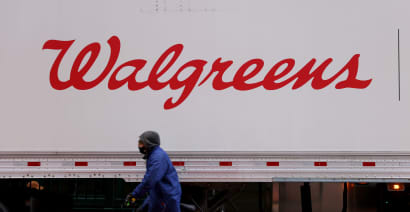 Walgreens tops quarterly revenue estimates, but narrows profit outlook