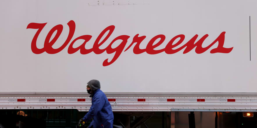 Walgreens to help bring cell, gene therapies to patients as it expands specialty pharmacy services