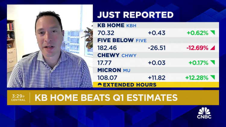 KB Home beats Q1 estimates, shares dip slightly in extended trading