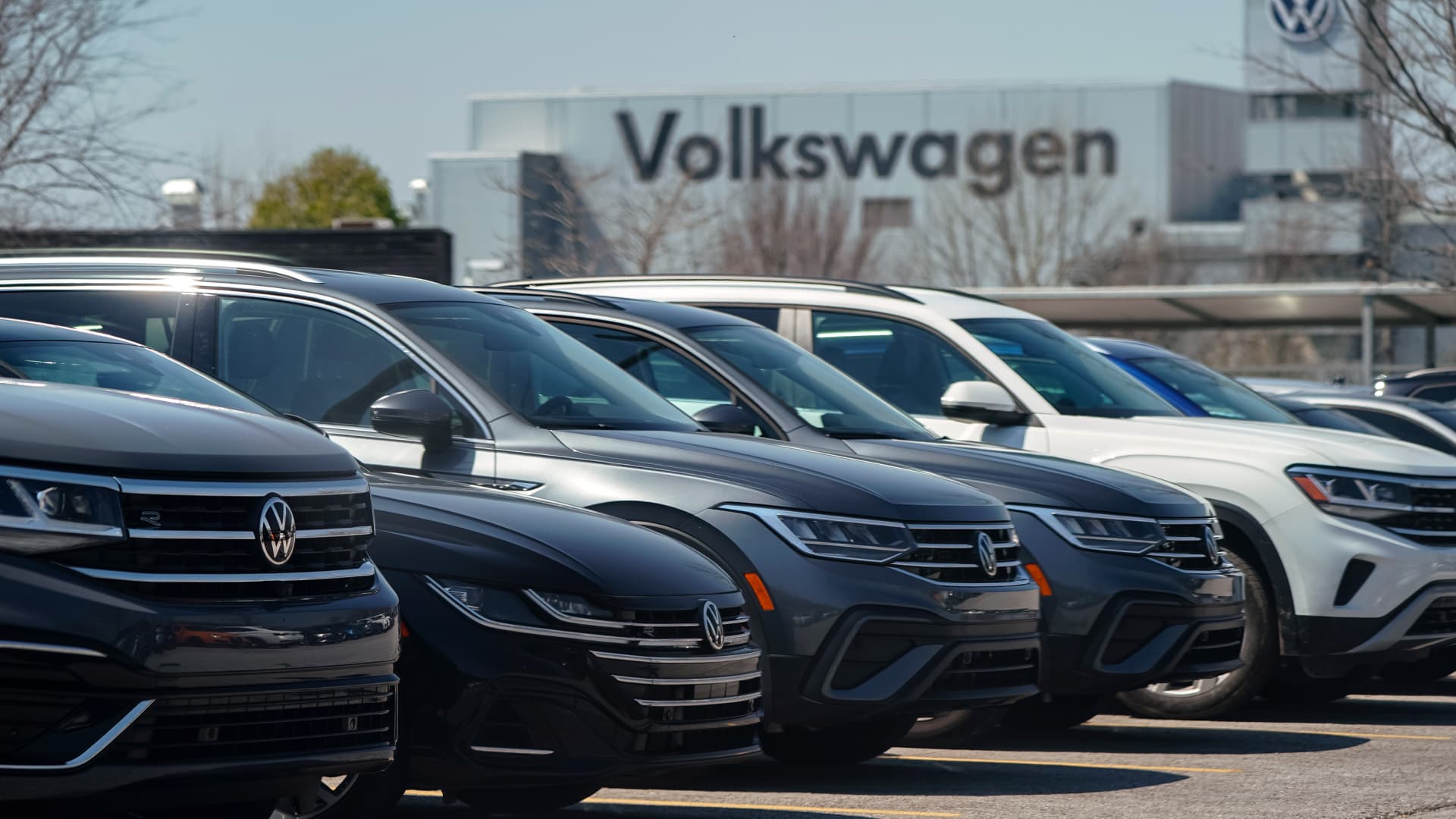 UAW VW organizing drive: What traders ought to know