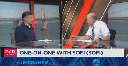 SoFi CEO Anthony Noto goes one-on-one with Jim Cramer