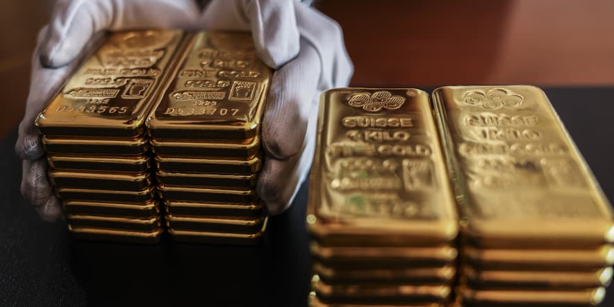 Gold gains as rate-cut bets hold ground in run-up to inflation test 