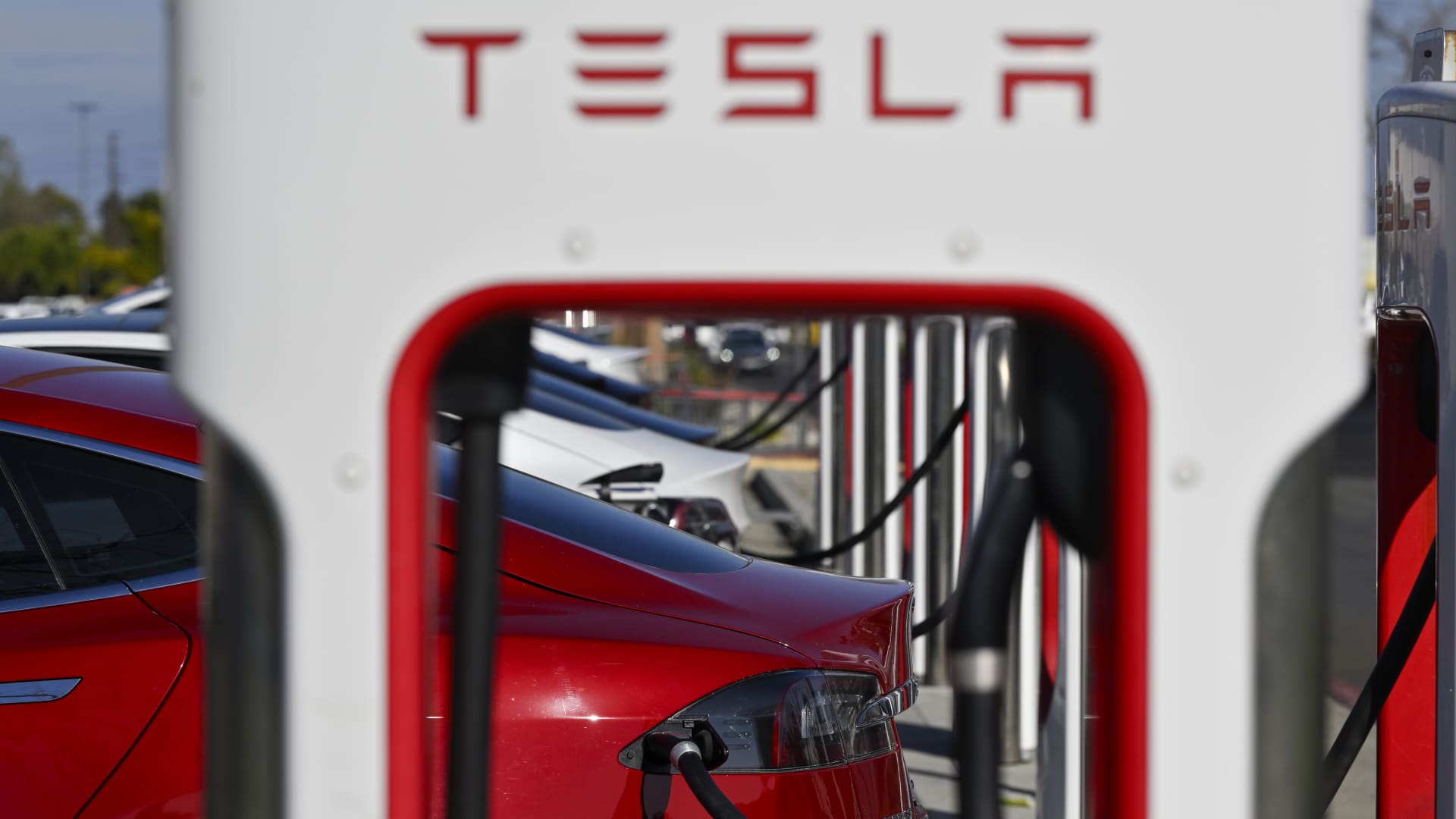 Shares earning the greatest moves midday: Tesla, GE Vernova, UnitedHealth Team and a lot more