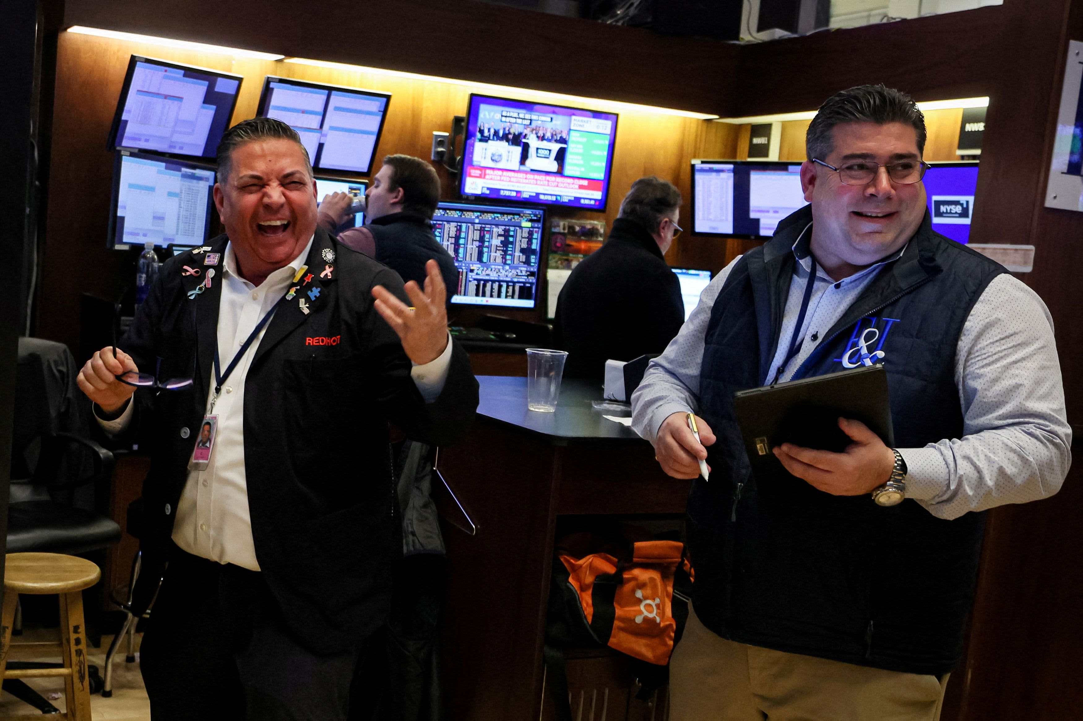 Stock futures are flat as S&P 500 wraps up best first quarter since 2019: Live updates