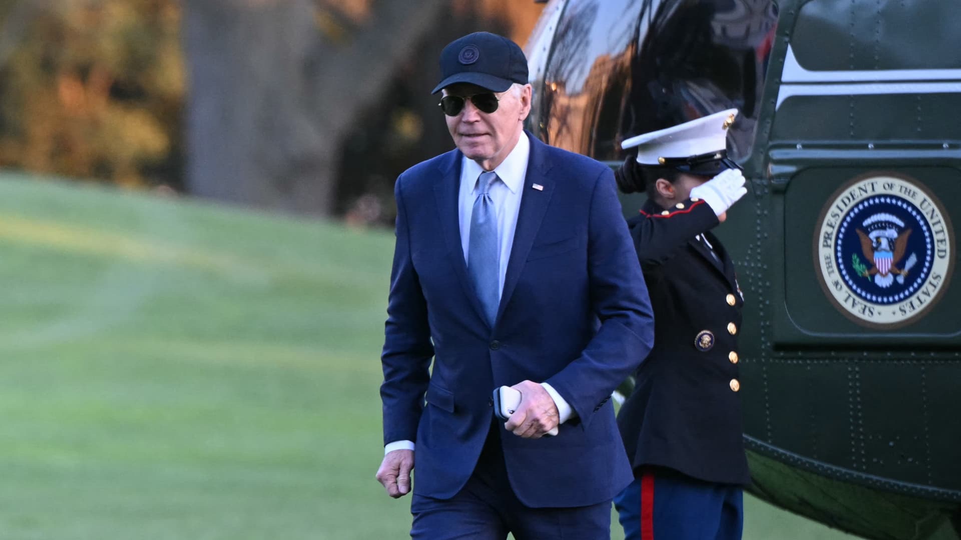 US President Joe Biden disembarks from Marine One on the South Lawn of the White House in Washington, DC, on March 21, 2024. Biden returned from a three-day campaign trip in Nevada, Arizona and Texas. 