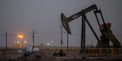 Oil falls as U.S. crude inventories surge