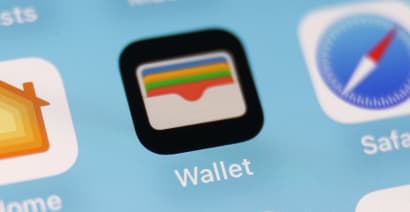 Why the government wants to rearrange your Apple Wallet