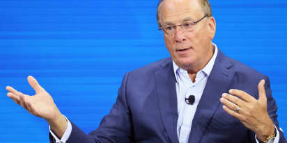 BlackRock CEO Larry Fink says 65 retirement age is too low. What experts say