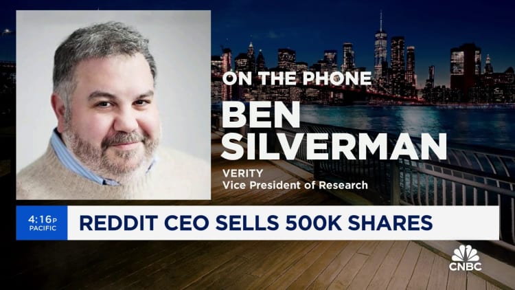 A Reddit részvényei zuhannak, miután Steve Huffman vezérigazgató 500 000 részvényt adott el