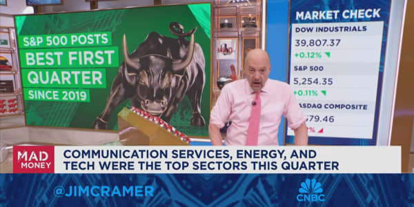 Jim Cramer breaks down the S&P 500's best first quarter since 2019