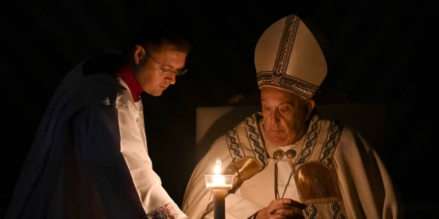 Pope soldiers through Easter Vigil after missing procession