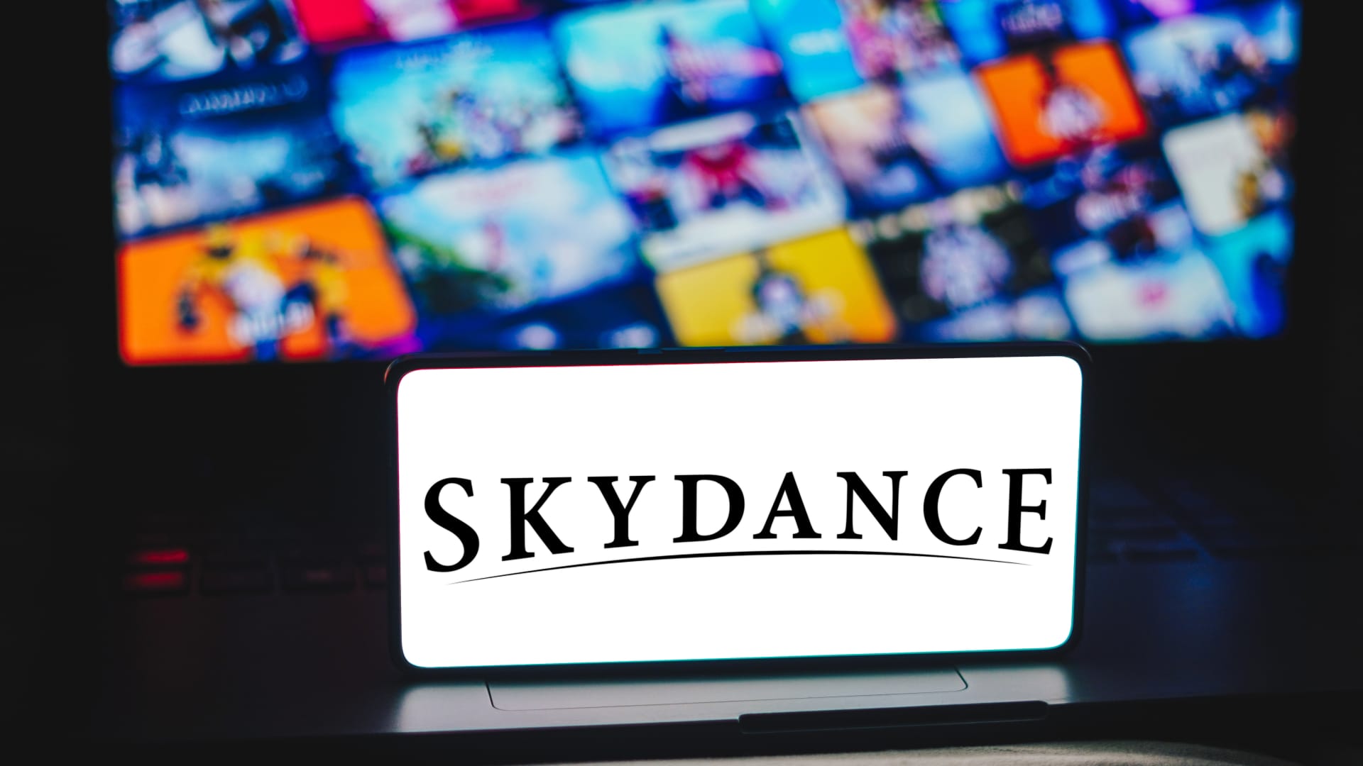 Paramount stock slumps on reports that Skydance merger would require company to raise new equity
