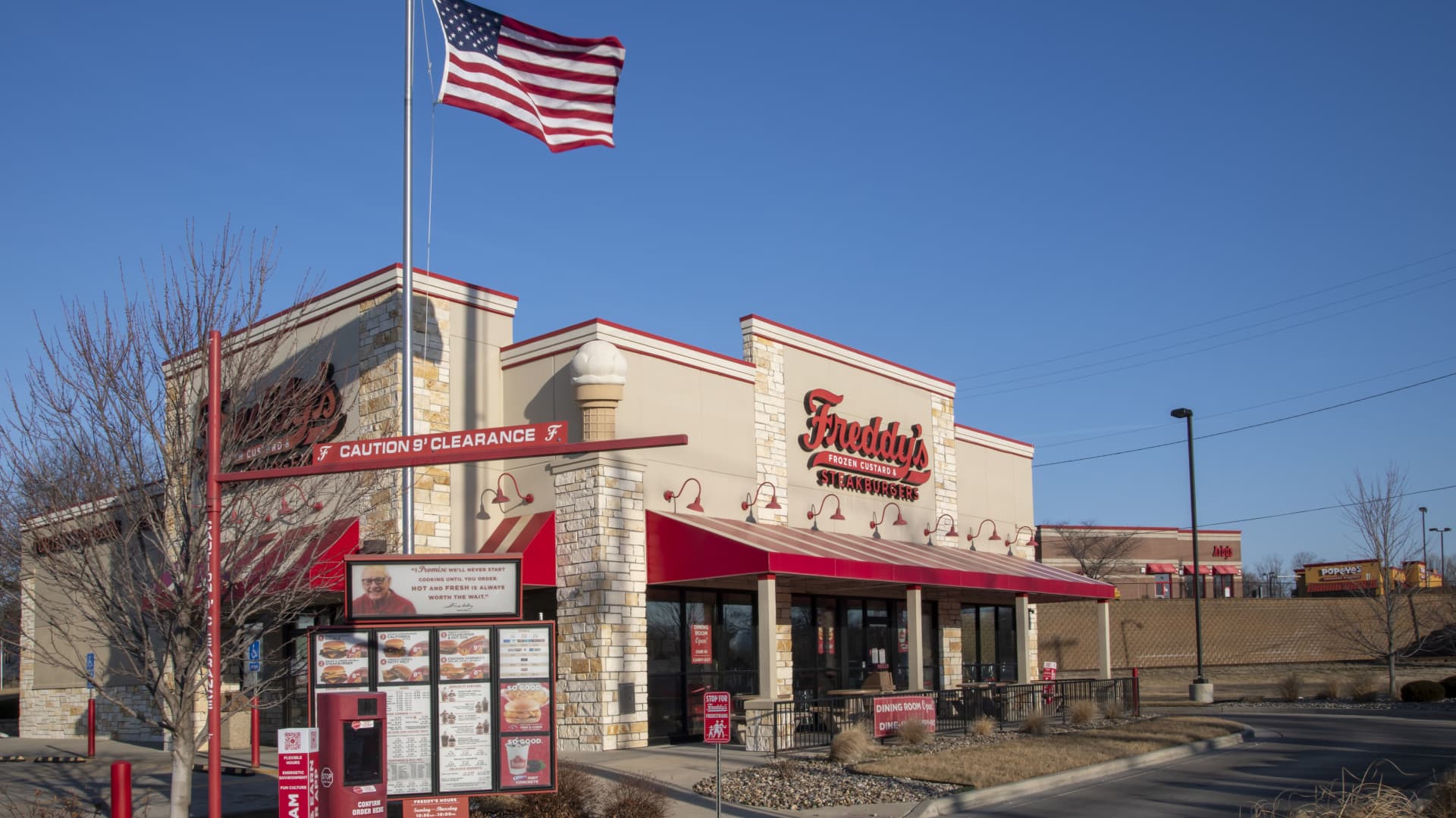 Freddy's frozen custard and Steakburgers creates fresh, made-to-order, food in Lansing, Kansas.