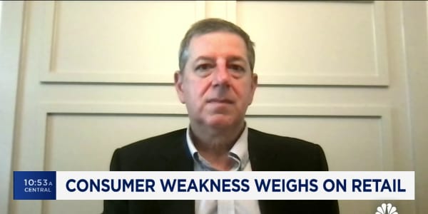 Former Walmart U.S. CEO: Expect one rate cut at most this year
