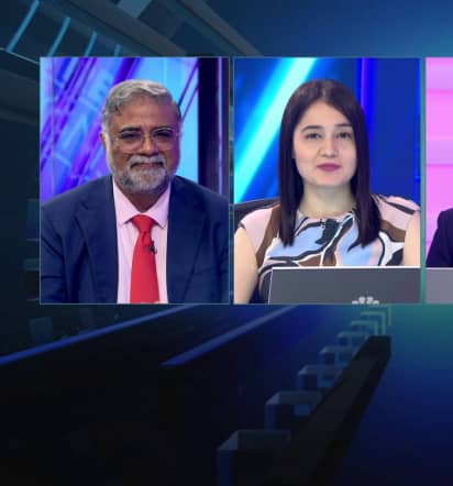 Two strategists explain their respective preference for China and India market
