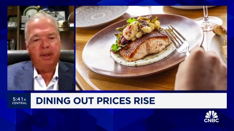 Cameron Mitchell Restaurants CEO on consumers dining out