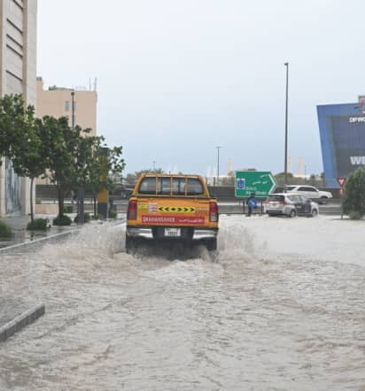 Heavy rains cause rare flooding in Dubai