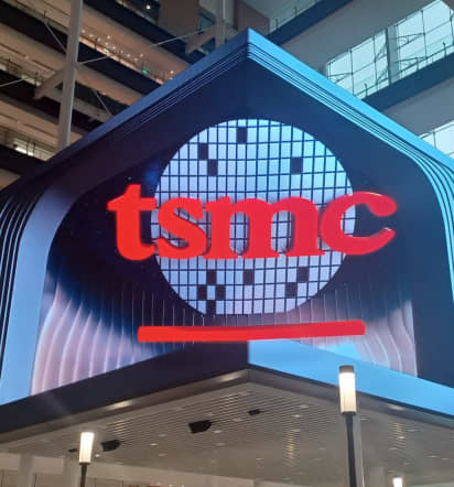 TSMC beats first-quarter revenue and profit expectations on strong AI chip demand