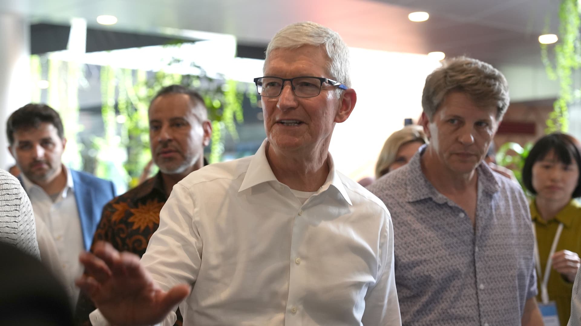 Tim Cook visits Singapore amid Apple's Southeast Asia expansion efforts