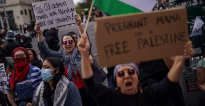 Columbia to hold classes virtually as Jewish leaders warn about safety amid tensions over pro-Palestinian protests