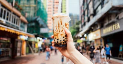 Shares of bubble tea firm Chabaidao plunge nearly 40% in Hong Kong debut
