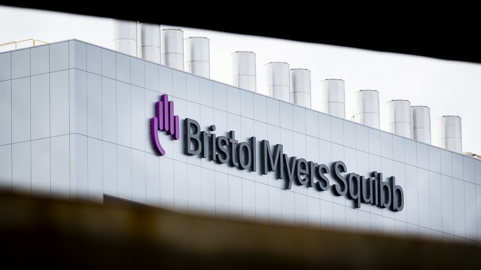 Bristol Myers Squibb beats on revenue, launches .5 billion cost cuts as it posts quarterly loss