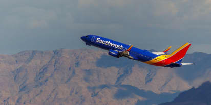 Southwest Airlines warns Boeing airplane delays will hit growth into 2025