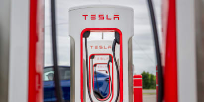 Tesla shares drop nearly 6% after Musk cuts about 500 jobs in Supercharger team