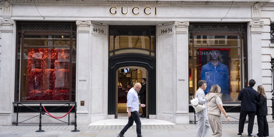 Kering shares sink 9% after profit warning on declining Gucci sales