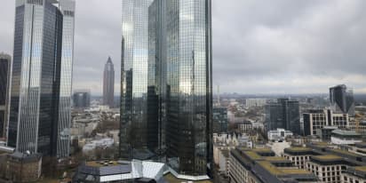 Deutsche Bank shares up 6% after first-quarter profit beat, investment banking recovery