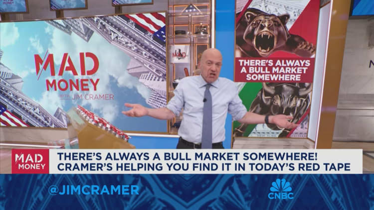 Low growth and rising inflation are a bad combination for the Dow, says Jim Cramer