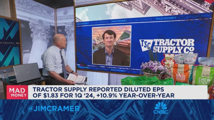 Tractor Supply CEO Hal Lawton goes one-on-one with Jim Cramer