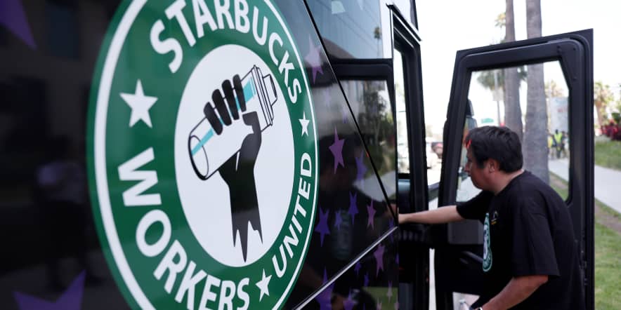 Starbucks, Workers United made 'significant progress' in this week's contract talks  