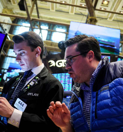 Treasury yields rise as investors weigh state of the economy