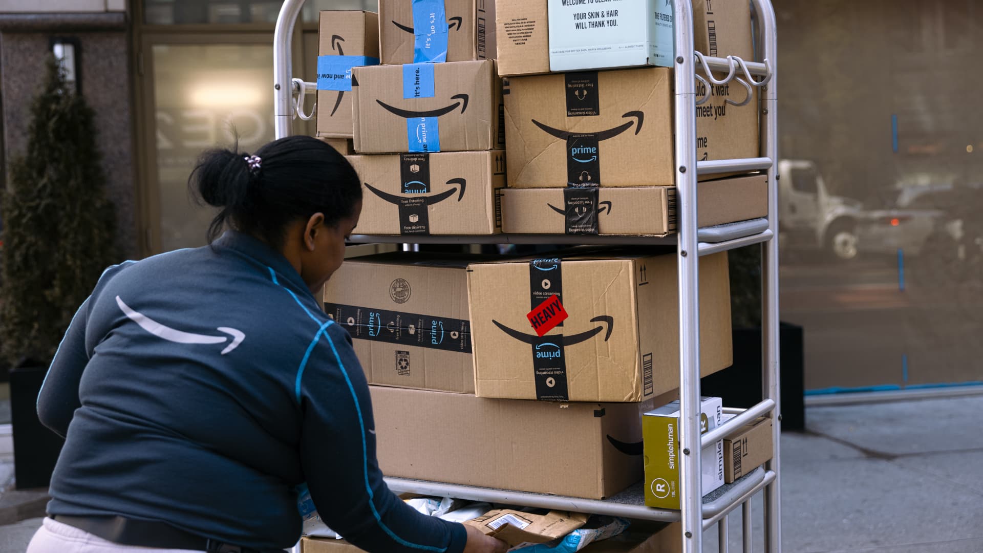 Amazon’s advertising revenue jumps 24% in first quarter | MuaneToraya