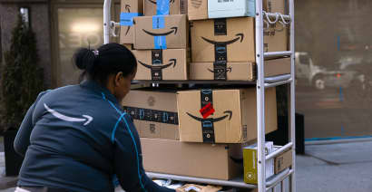 Amazon’s advertising revenue jumps 24% in first quarter