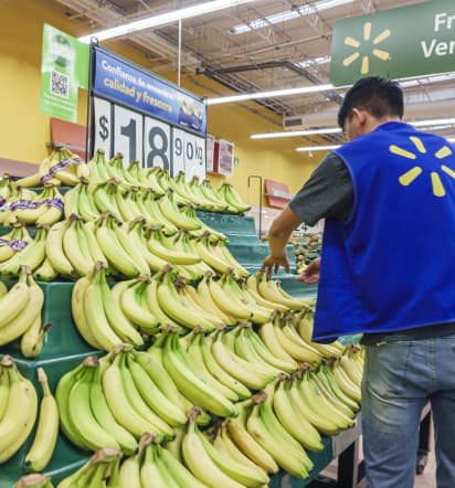 A new Walmart in-store AI is giving employees advice on how to sell