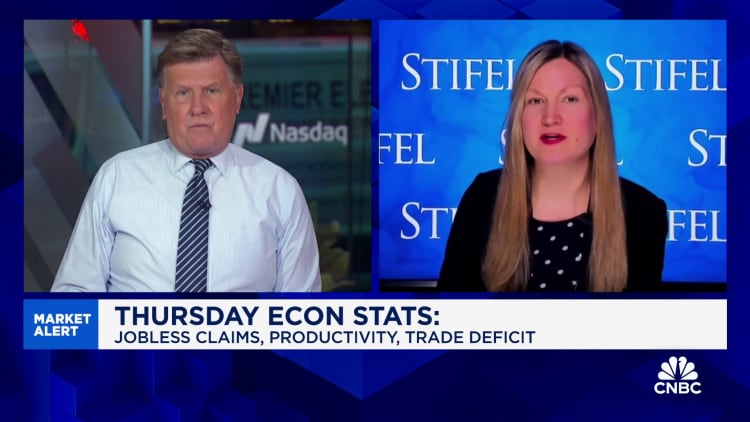 The Fed hasn't done enough to 'kill' the consumer in inflation fight, says Stifel's Lindsey Piegza