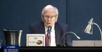 Warren Buffett says one AI question has stumped economists for a century 