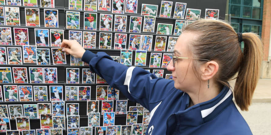 Op-ed: Investing lessons from a baseball card collector. Diversify to find the all-stars