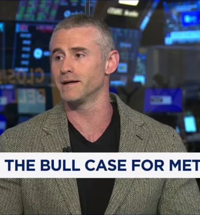 Deepwater's Doug Clinton makes the bull case for Meta, says AI growth not overhyped