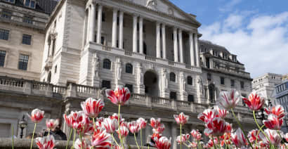 Bank of England set to hold rates as Europe heads for Fed divergence